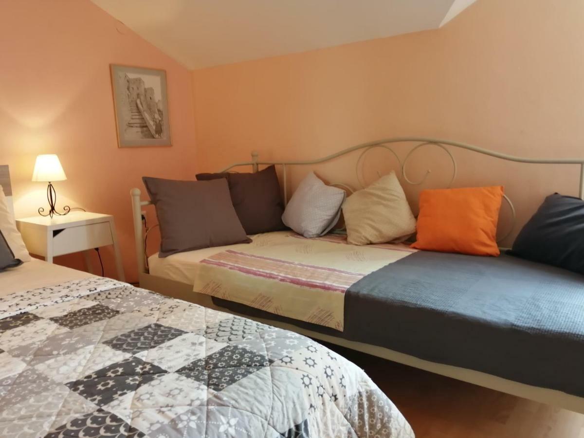 Apartments Tamara Sukošan Dış mekan fotoğraf